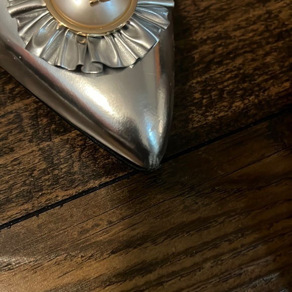 Tory Burch 'Melody' Logo Pearl Flat - Picture 3 of 4